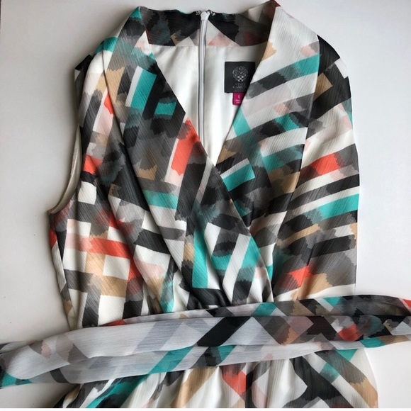 Vince Camuto Maxi Dress | Size 6 | Great Condition (Lightly Used) - Picture 2 of 8